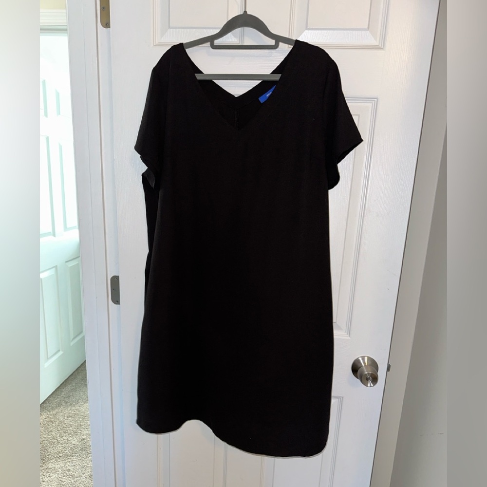 Apt. 9 Black Midi Dress